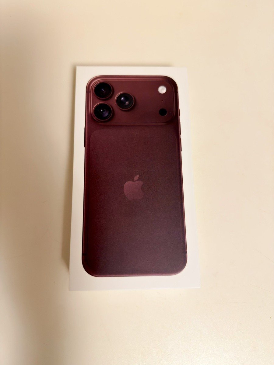 FOR SALE: BRAND NEW UNLOCKED APPLE IPHONE 18 PRO MAX 256GB $799